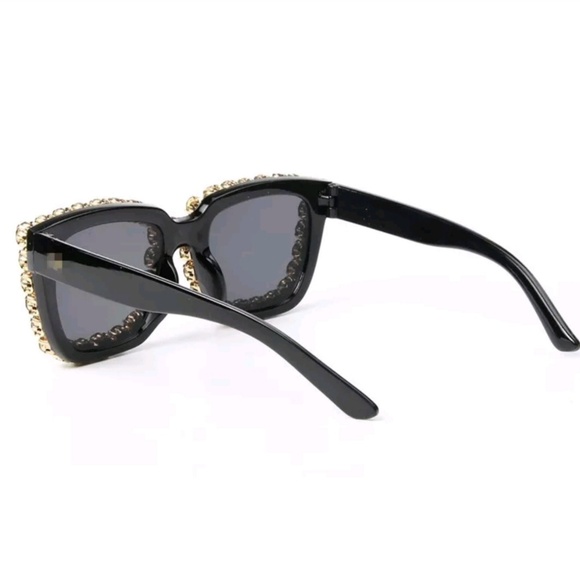 Stunning Black Stone Studded Frame Sunglasses! - Picture 5 of 5
